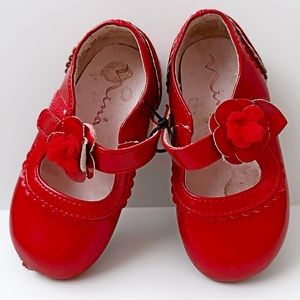 Vintage Cherry Red Patent Leather Shoes with Floral Buckle for Toddler
